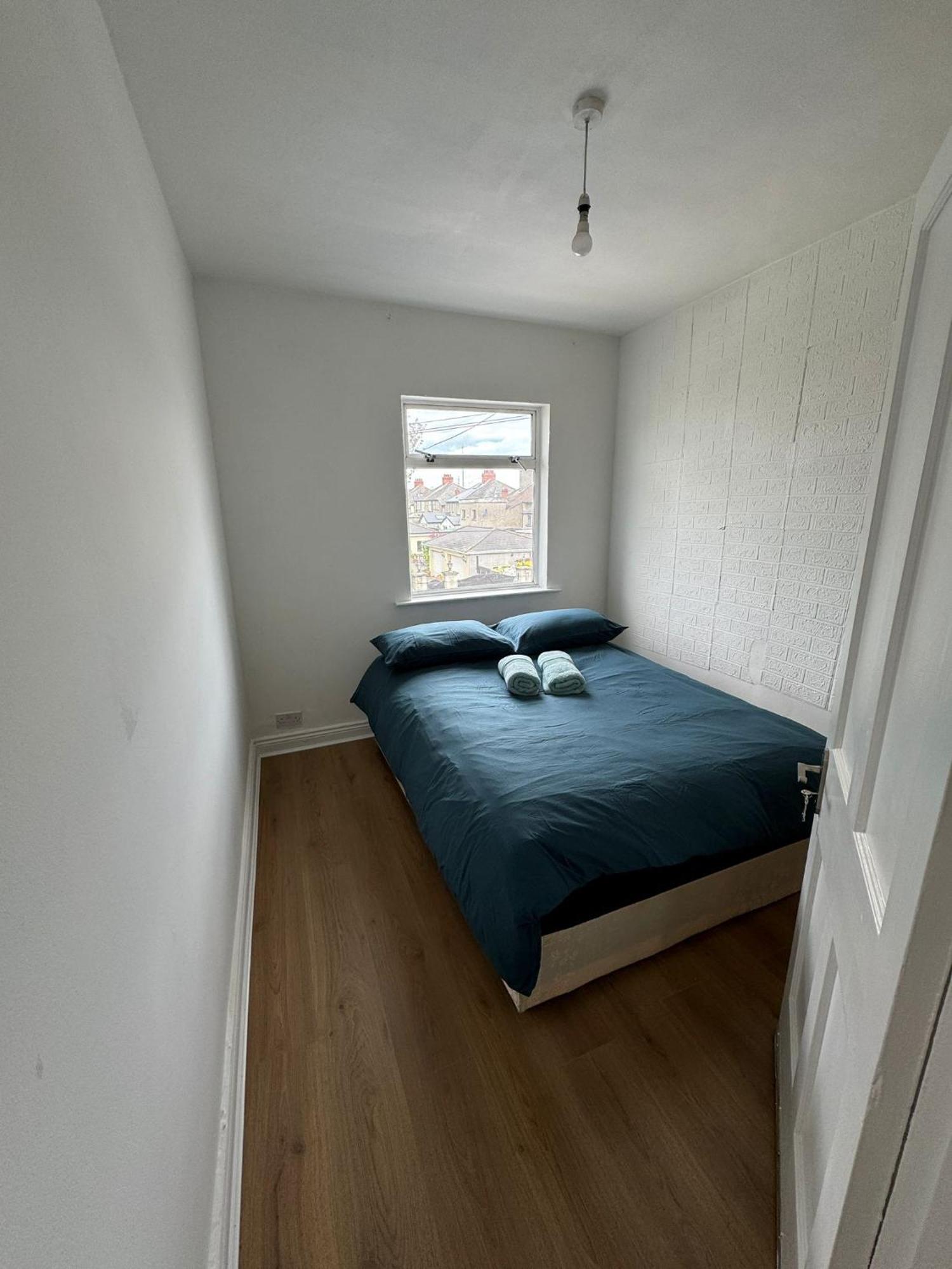Nice Double Room At 2 Iveragh Rd-8 Dublino Esterno foto