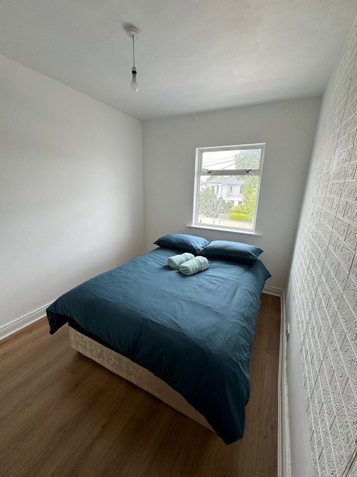 Nice Double Room At 2 Iveragh Rd-8 Dublino Esterno foto